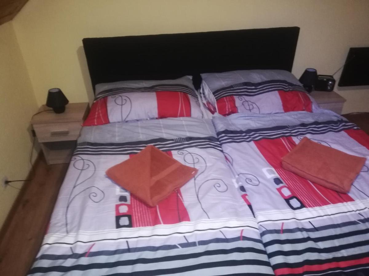 privát femamki Licartovce Exterior foto